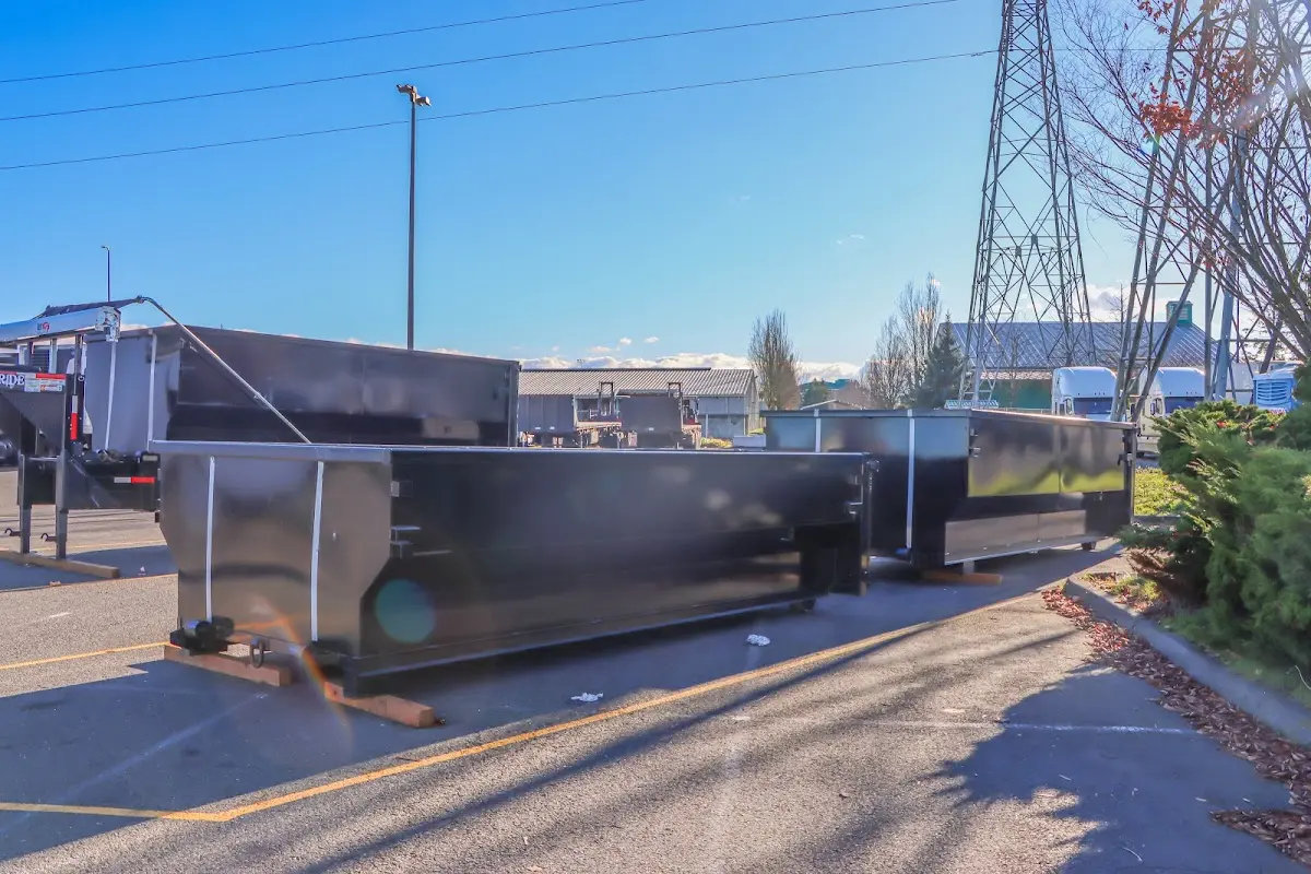 Professional dumpster rental and junk removal service in White Oak